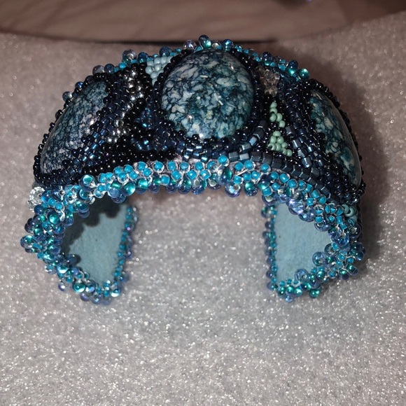 ‼️Vintage‼️ Beaded Blue Cuff Bracelet✨ - Picture 2 of 6